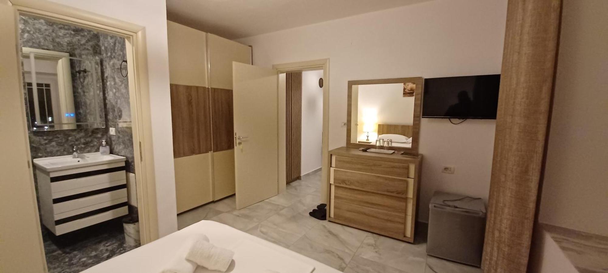 Hyka Stone House Shkoder Bed & Breakfast ภายนอก รูปภาพ