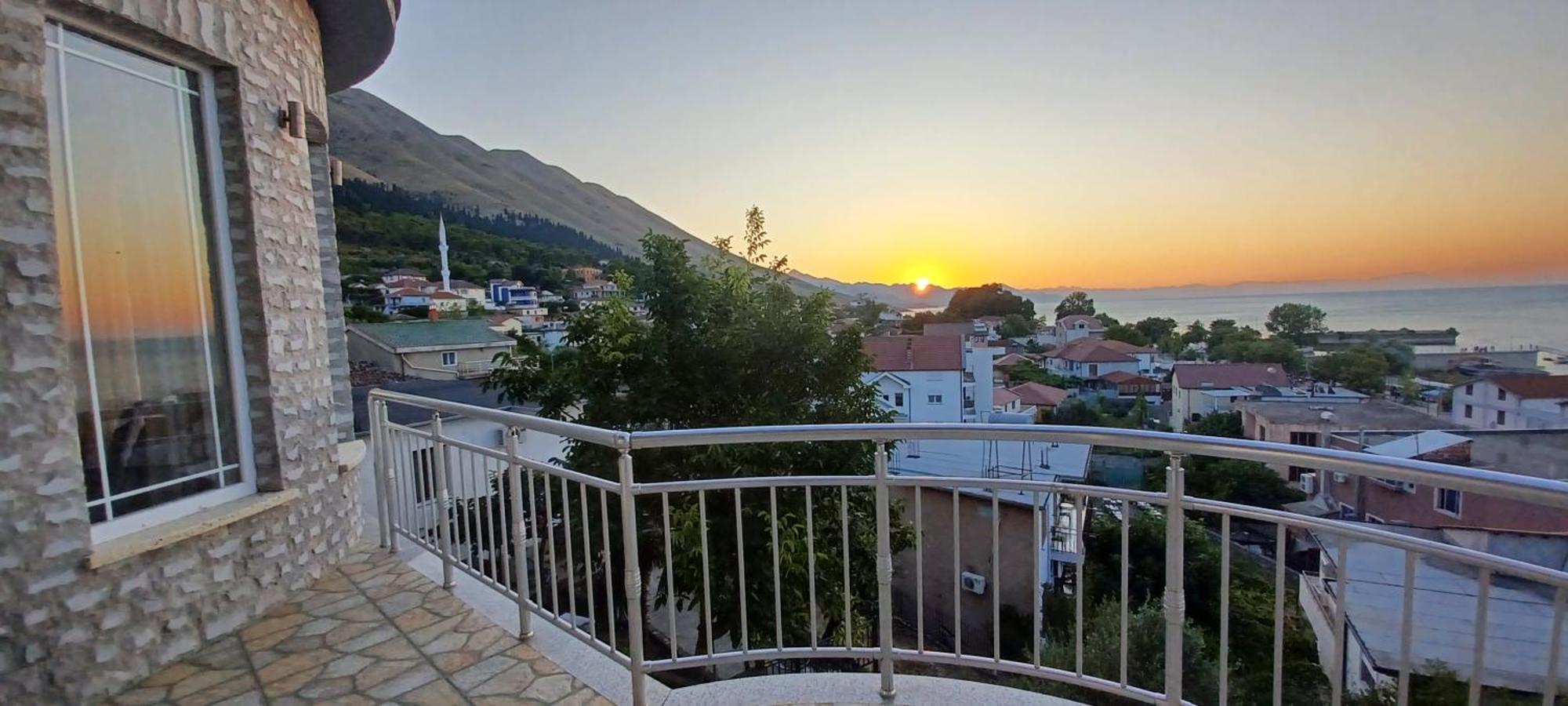 Hyka Stone House Shkoder Bed & Breakfast ภายนอก รูปภาพ
