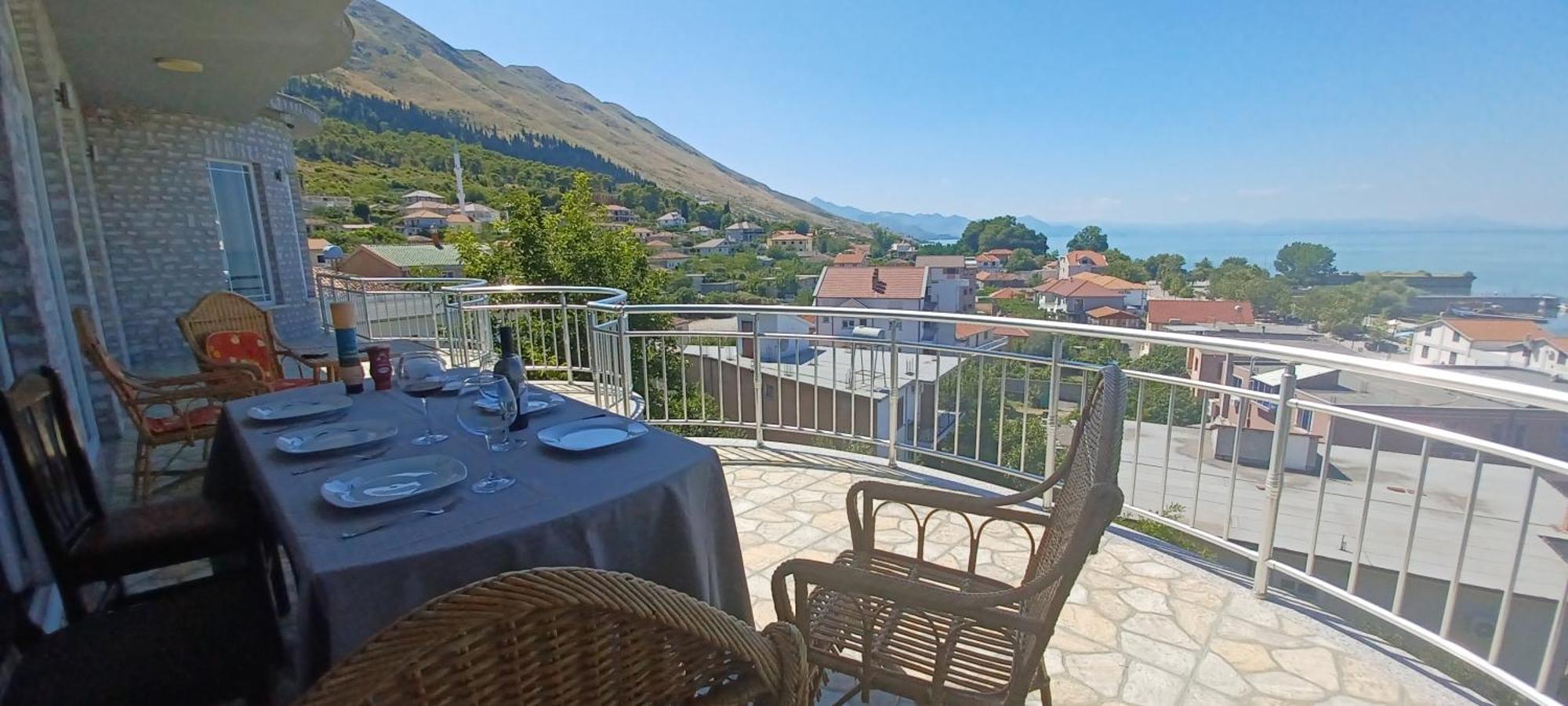 Hyka Stone House Shkoder Bed & Breakfast ภายนอก รูปภาพ