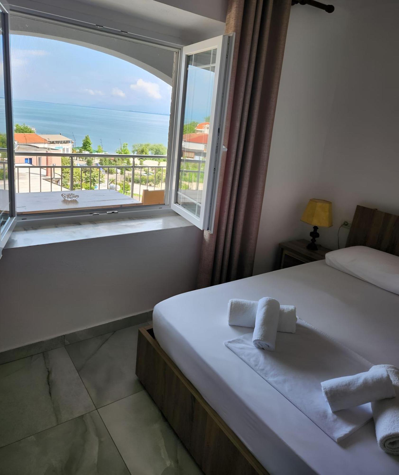 Hyka Stone House Shkoder Bed & Breakfast ภายนอก รูปภาพ