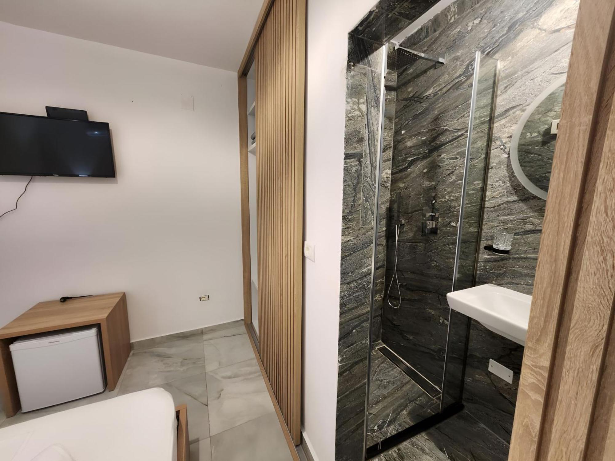 Hyka Stone House Shkoder Bed & Breakfast ภายนอก รูปภาพ