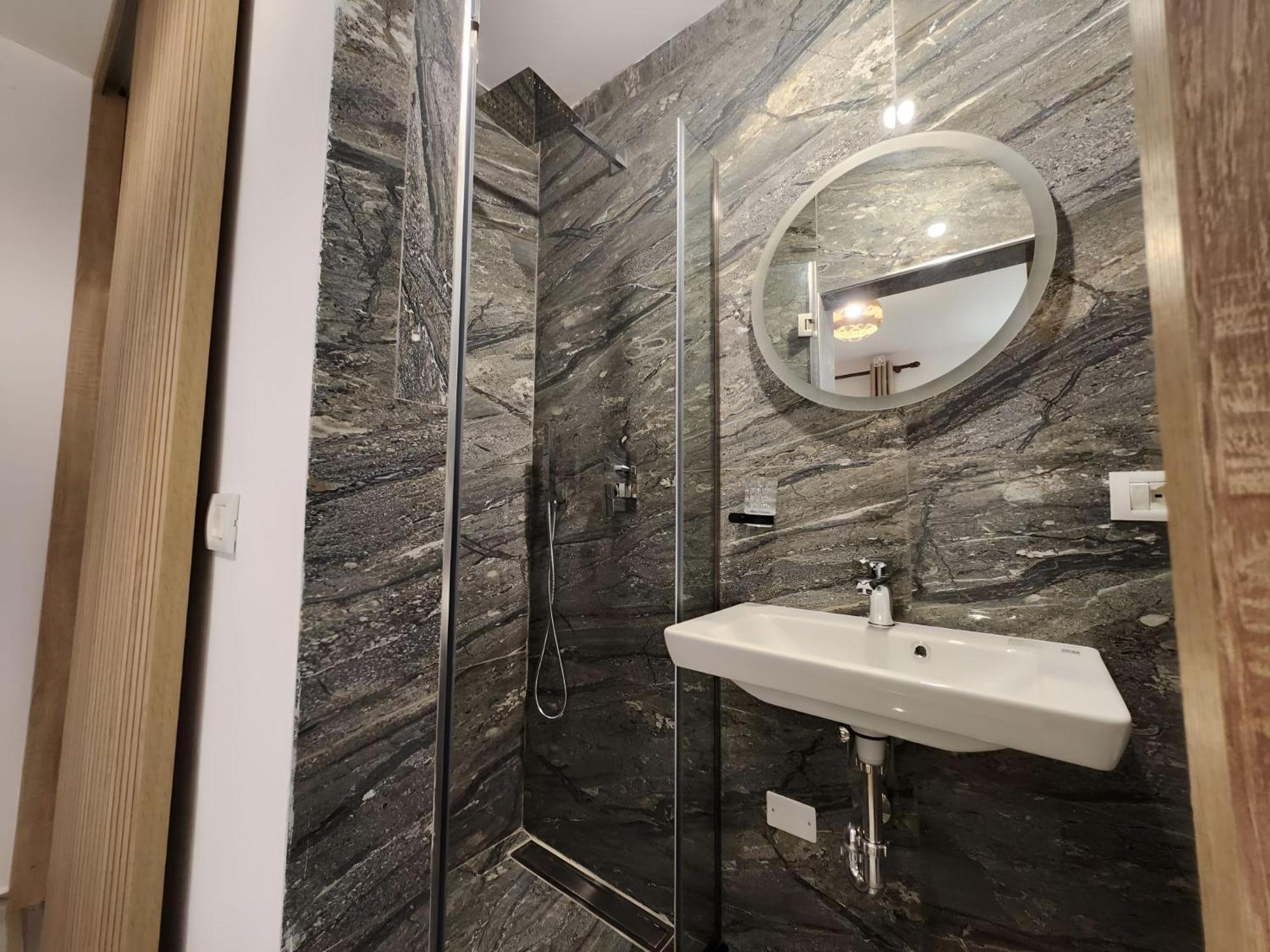 Hyka Stone House Shkoder Bed & Breakfast ภายนอก รูปภาพ