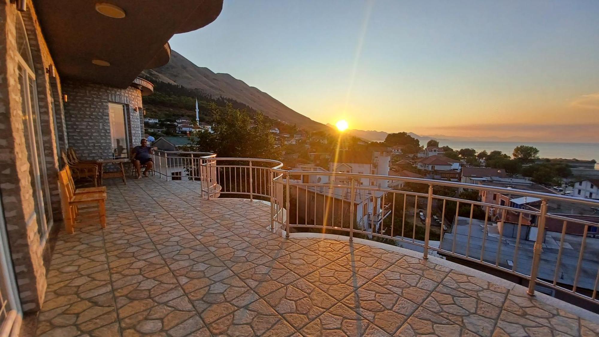 Hyka Stone House Shkoder Bed & Breakfast ภายนอก รูปภาพ