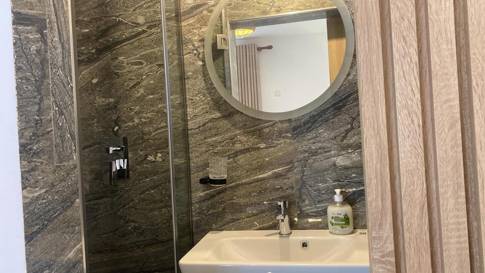 Hyka Stone House Shkoder Bed & Breakfast ภายนอก รูปภาพ